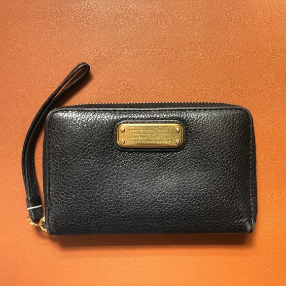 Black Marc by Marc Jacobs Wristlet - Picture 1 of 5
